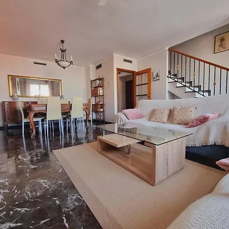 Atico Al Lado De La Marina Apartment *